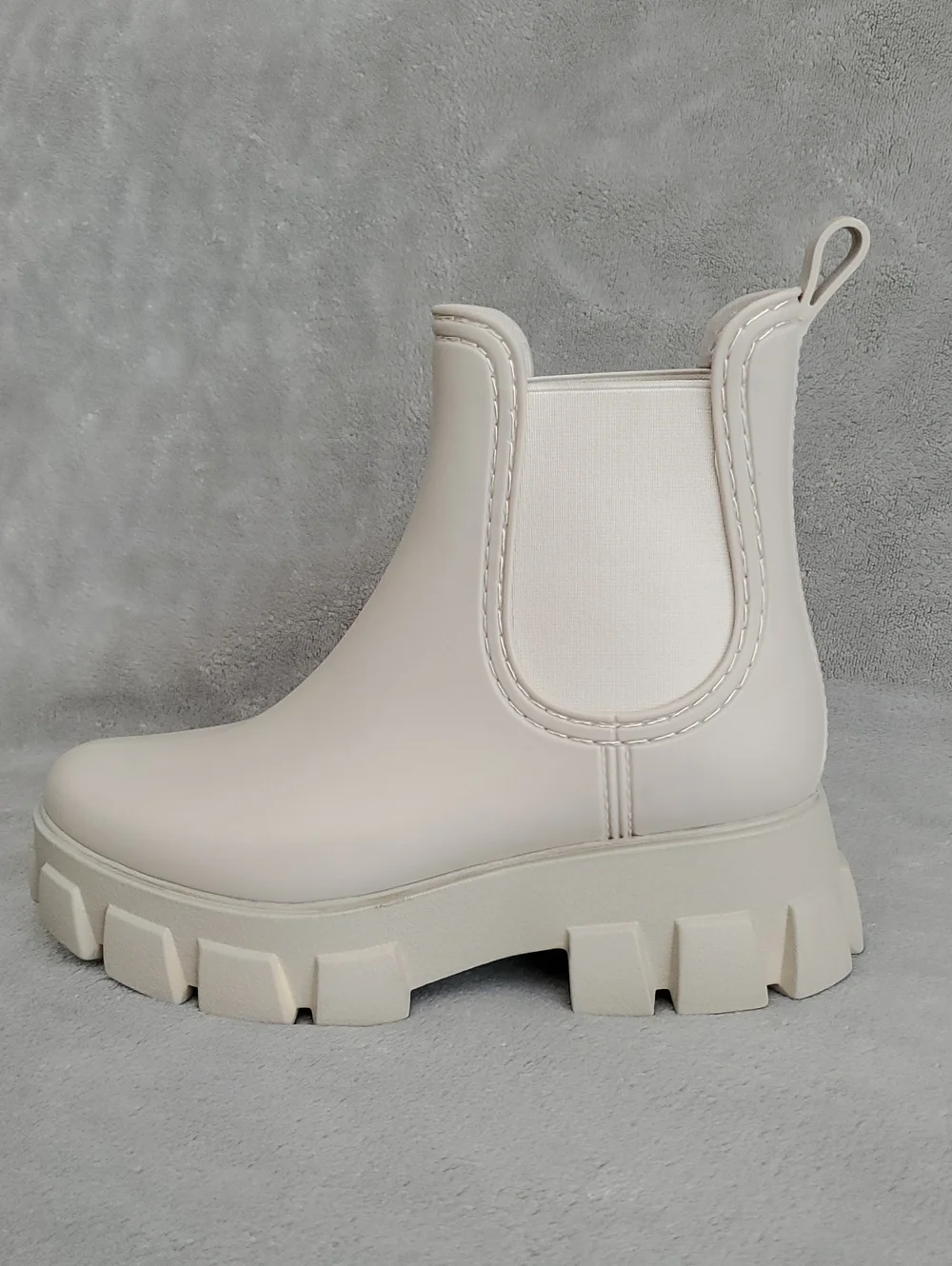 🆕️JEFFREY CAMPBELL Cream Platform Water Resistant Chelsea Lug Sole Boots SIZE:6